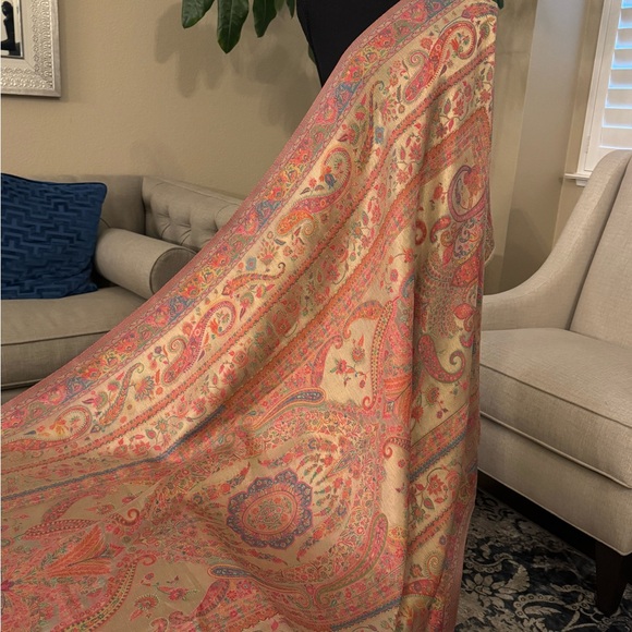 Colorful Paisley and Floral Patterned Rug - Picture 17 of 17